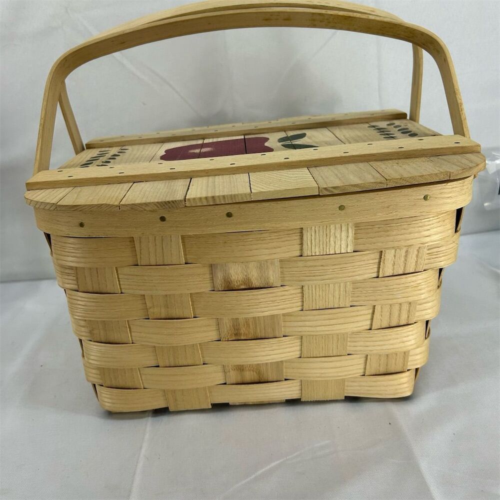 Vintage Basketville Picnic Basket with Apple Design & Pie Shelf VGUC - Picture 6 of 16